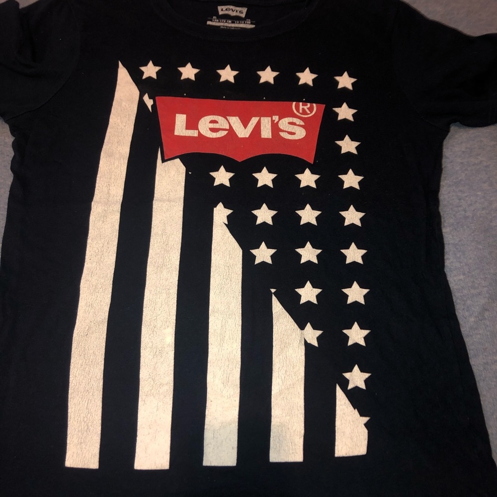 Levis T-shirt